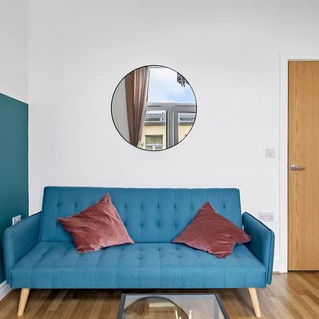 Spacious House By Quay - Sleeps 7 - Free Parking Plymouth Buitenkant foto